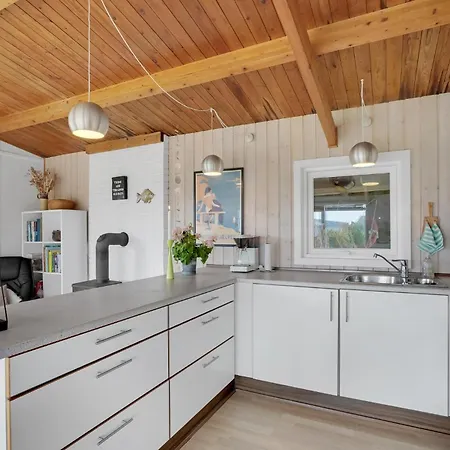 Pet Friendly In With Wifi Holiday home