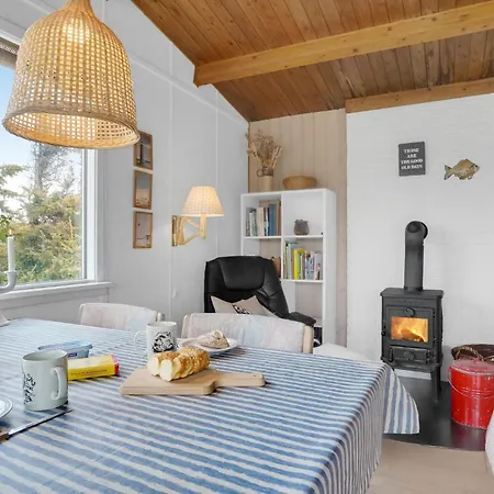 Holiday home Pet Friendly In With Wifi *